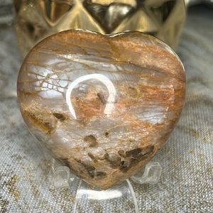 High Quality Moonstone Crystal Heart Carving